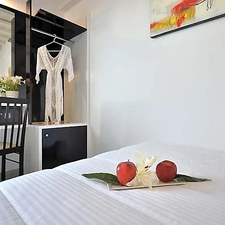 Hotell Nazos *